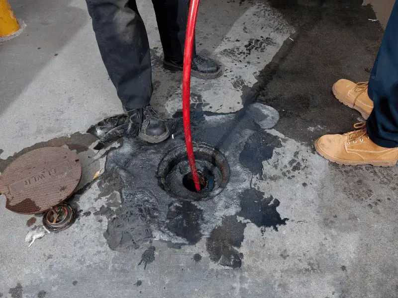 How Sewer Hydro Jetting Clears Sewer Clogs